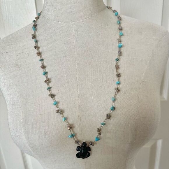 Turquoise and shell wood turtle long pendant necklace - Picture 9 of 10